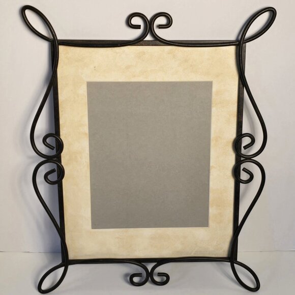Fetco Picture Frame Tan Mat Bronze Scroll Holds 7 x 9 Photo Overall Dim 14 x 18 - Picture 1 of 7